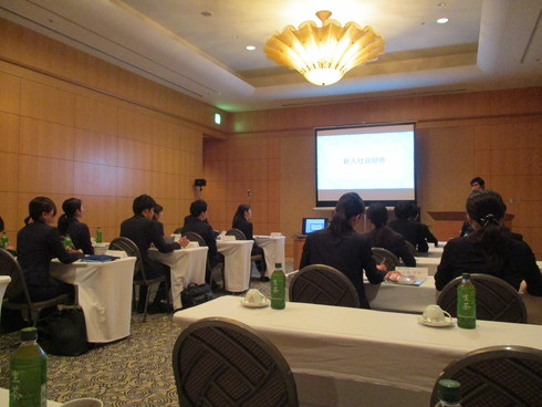 4社合同新入社員研修_e0190287_16947.jpg