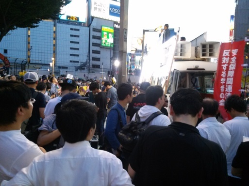 7月9日　全国同時に「安倍やめろ」新宿では8000人参加_c0024539_21343829.jpg