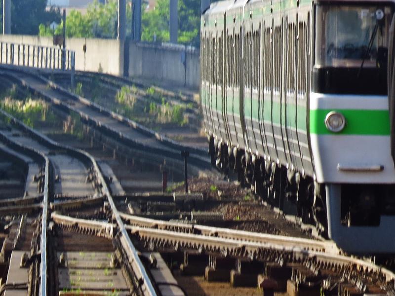 朝6時24分の列車で石狩当別「第１０回北海道亜麻祭り」見学、猛暑を避けて９時半に帰途についた　０７０９_c0183777_56022.jpg