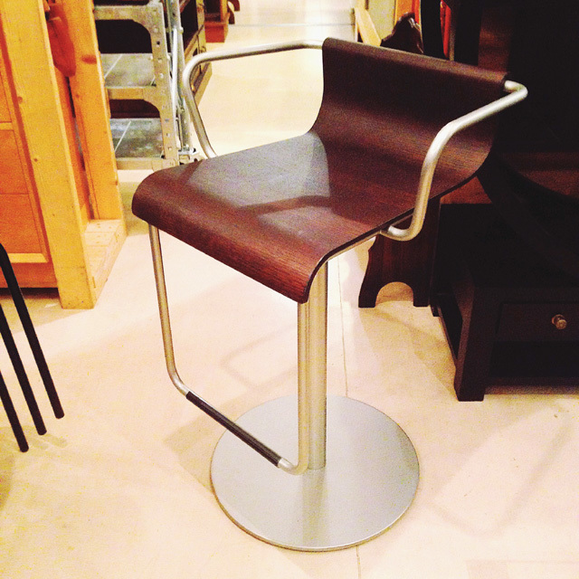 カリガリス Calligarisヴェルティゴ バースツール イタリア