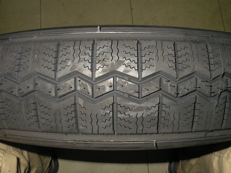 サイドカー 15インチ用タイヤ ミシュランRADIAL X 125R-15 新品_e0218639_10273353.jpg