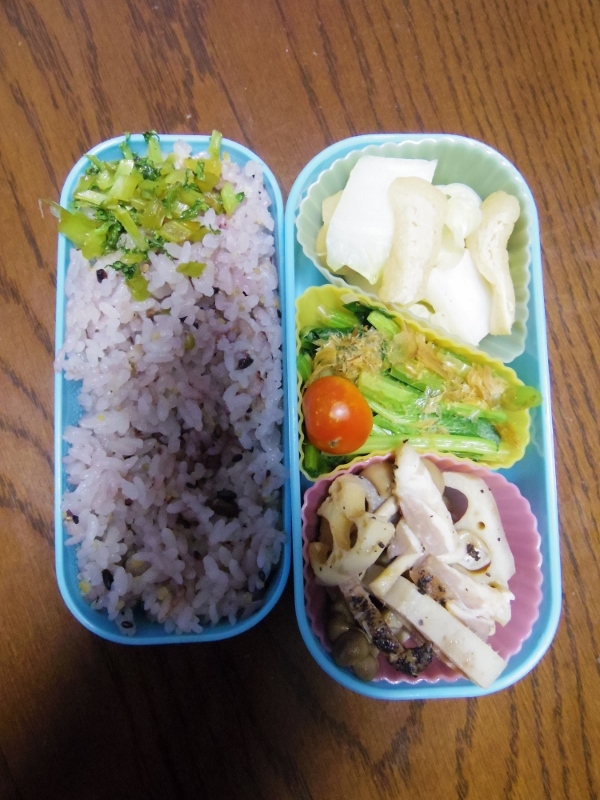 ある日のお弁当（レンコンとしめじとベーコンの炒め物）_b0287241_06224152.jpg