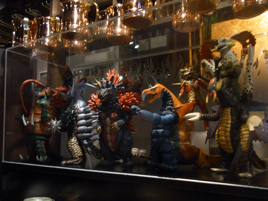 怪獣酒場 Space Q