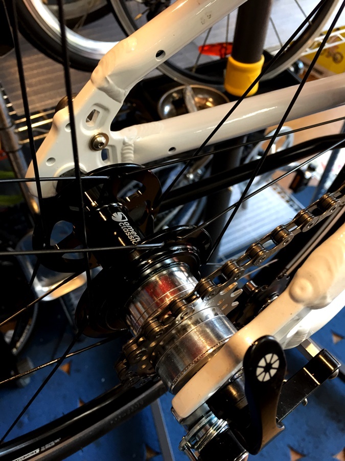 Dahon 1７年モデルhelios ヘリオス 22speedカスタム カルマックス タジマ 自転車屋さんの スタッフ ブログ