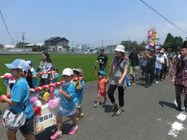 猛暑の中、ミスト扇風機が大活躍　　津田・荒田島、駿河台二丁目の天王祭_f0141310_08085642.jpg