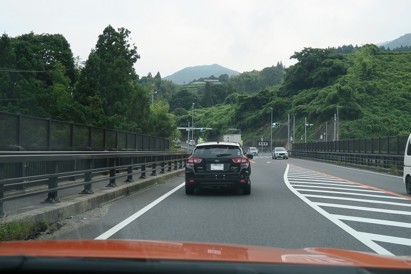 オレンジ色のXVを高速道路でアップデート_f0076731_20400209.jpg
