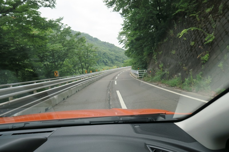 オレンジ色のXVを高速道路でアップデート_f0076731_20403464.jpg