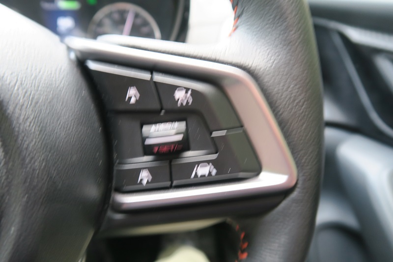 オレンジ色のXVを高速道路でアップデート_f0076731_20405120.jpg
