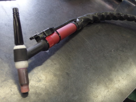 溶接トーチの保護カバー取り付け。 : SWIFTブログ