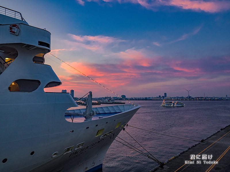 港町の夕景_f0206388_21120024.jpg