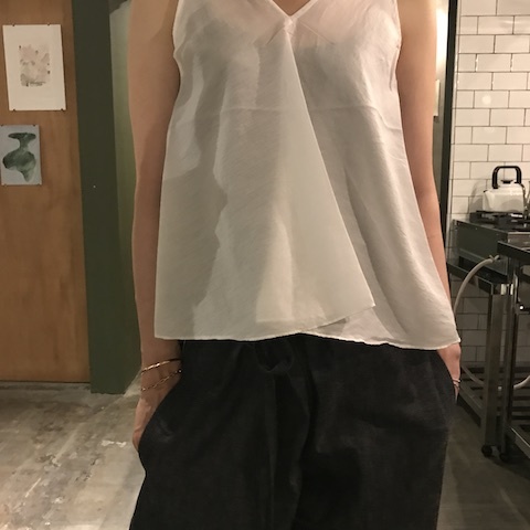 ゆれる　夏　の　トップス_d0364239_17534804.jpg