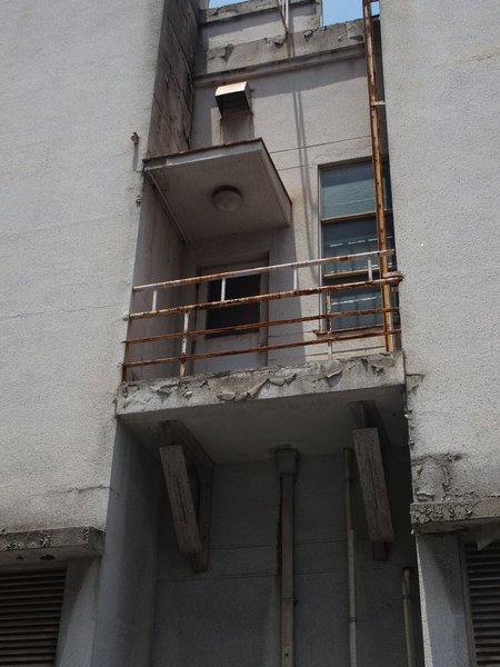 宇品御幸ビル(旧中国配電南部変電所)_b0190540_73244.jpg