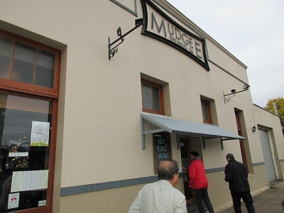 f0006356_08300373.jpg