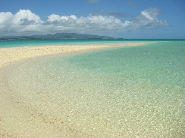 2009/7/12-16八重山久しぶり:鳩間島、浜島、新城島(上地島)、バラス島、石垣島_b0116271_23264182.jpg