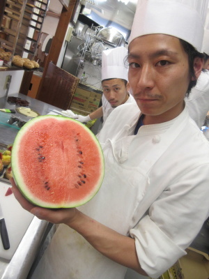 この夏も登場しました~スイカゼリー!!_a0171984_17461777.jpg
