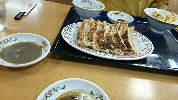 美味しい！酢胡椒で食べる餃子(^w^)_d0255036_11384212.jpg