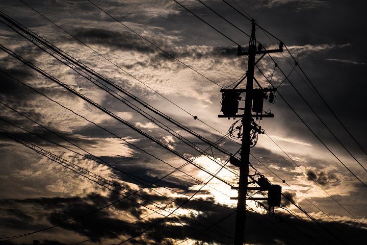 さまざまな雲が浮かぶ夕空_d0353489_2245679.jpg
