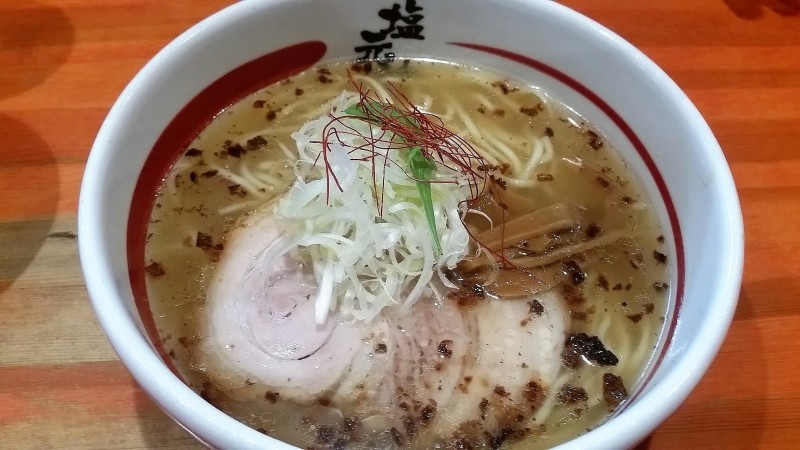 塩元帥　伊川谷店　天然塩ラーメン_e0208833_06355366.jpg