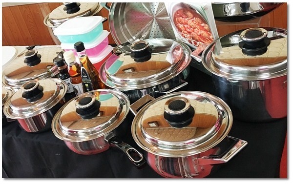 Tupper -Ware レインボークッカープレミアム(多重層鍋)Cooking Tupper -Ware レインボークッカープレミアム(多重層鍋)Cooking