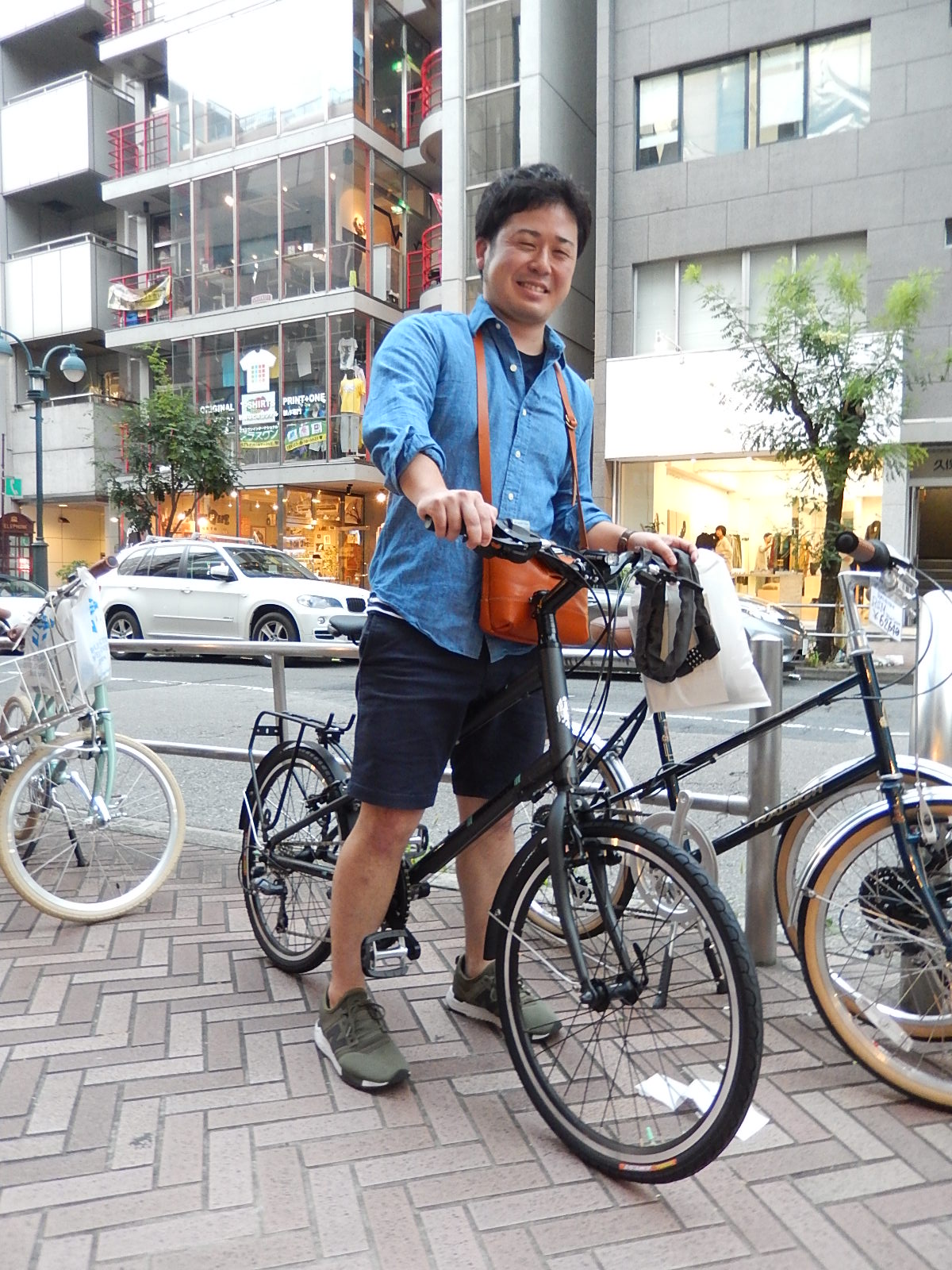 7月16日 渋谷 原宿 の自転車屋 FLAME bike前です_e0188759_19364012.jpg