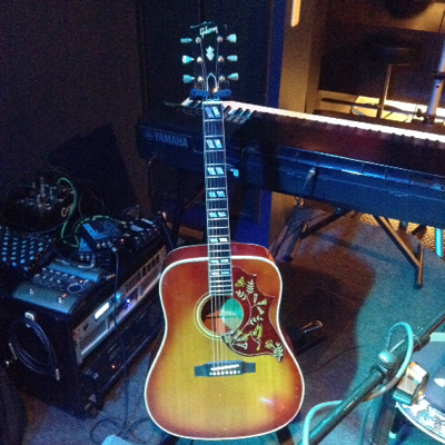 古いギターでお仕事 Gibson Hummingbird 1963_a0334793_19273602.jpg