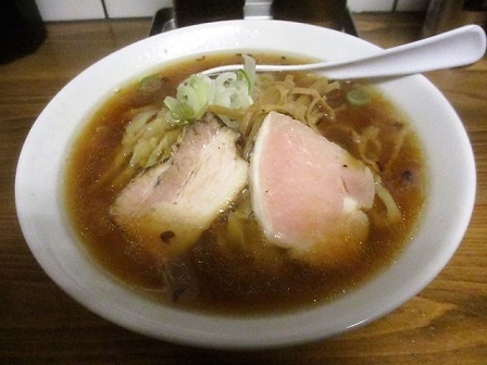 「くじら食堂」で生姜醬油ラーメン（大盛）♪８７_c0169330_02381733.jpg