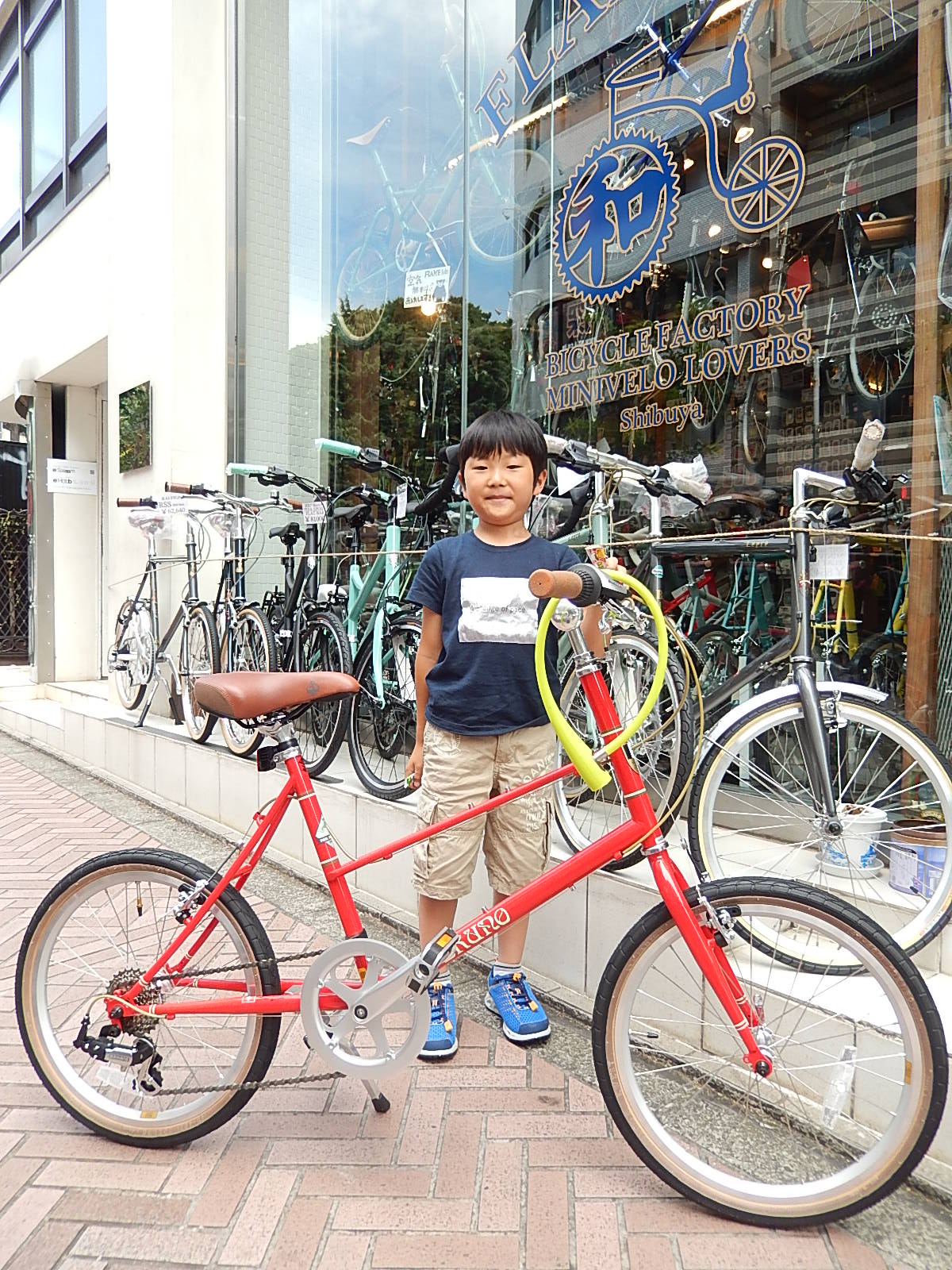 7月17日　渋谷　原宿　の自転車屋　FLAME bike前です_e0188759_19344073.jpg