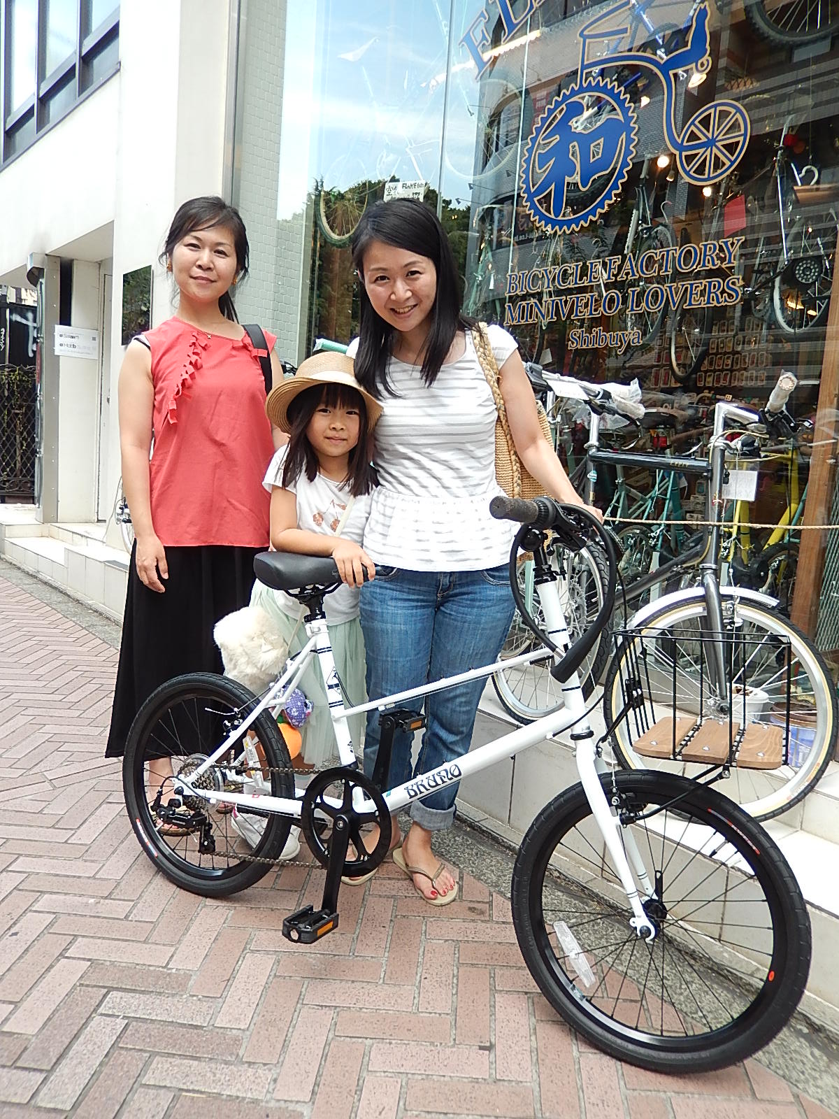 7月17日 渋谷 原宿 の自転車屋 FLAME bike前です_e0188759_19442939.jpg