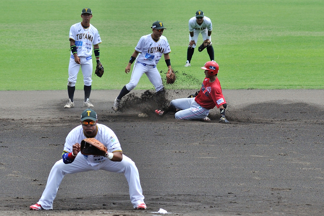 2017/07/17　綿半飯田野球場　対富山TB_c0197772_20504074.jpg