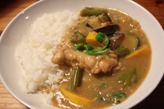 夏野菜のチキンカレー_f0210085_721373.jpg