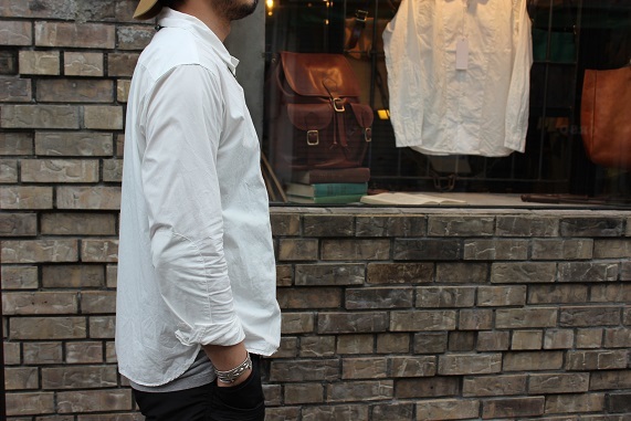 1枚でオーラのあるシャツ 「another 20th century」\"Deskwork Shirts\"_f0191324_07525124.jpg