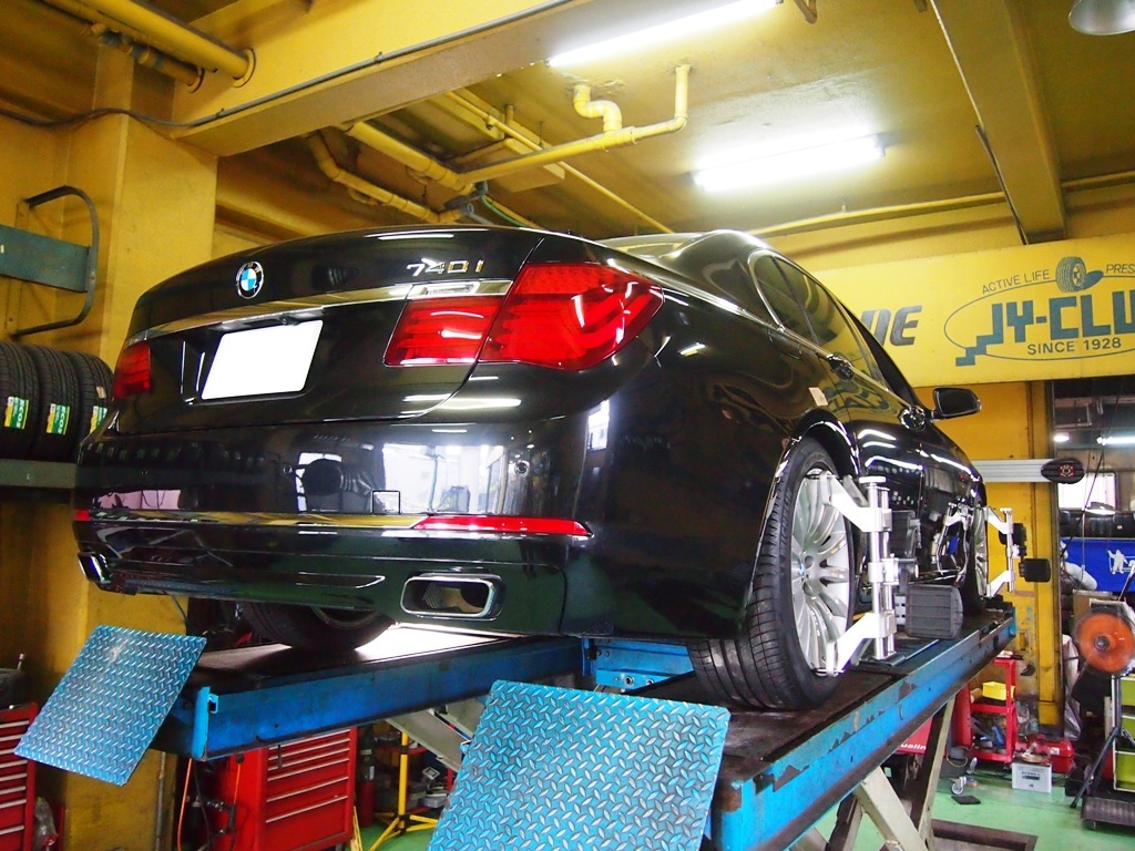 BMW・F01系740iのローダウンです。_e0188729_13285003.jpg