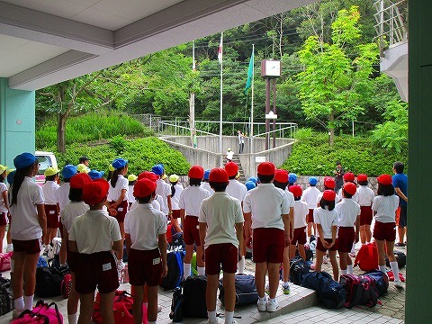 ようこそ 三重大学教育学部附属小学校の皆さま 四日市市少年自然の家 ようこそ 三重大学教育学部附属小学校の皆さま 四日市市少年自然の家