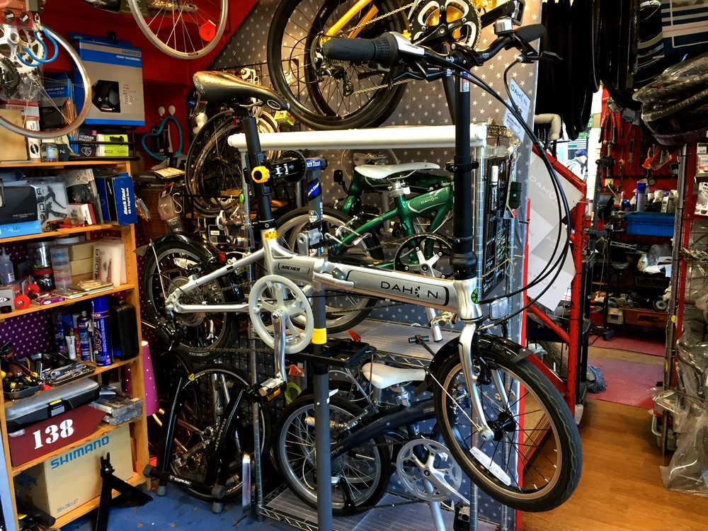 Dahon hotsell archer d7
