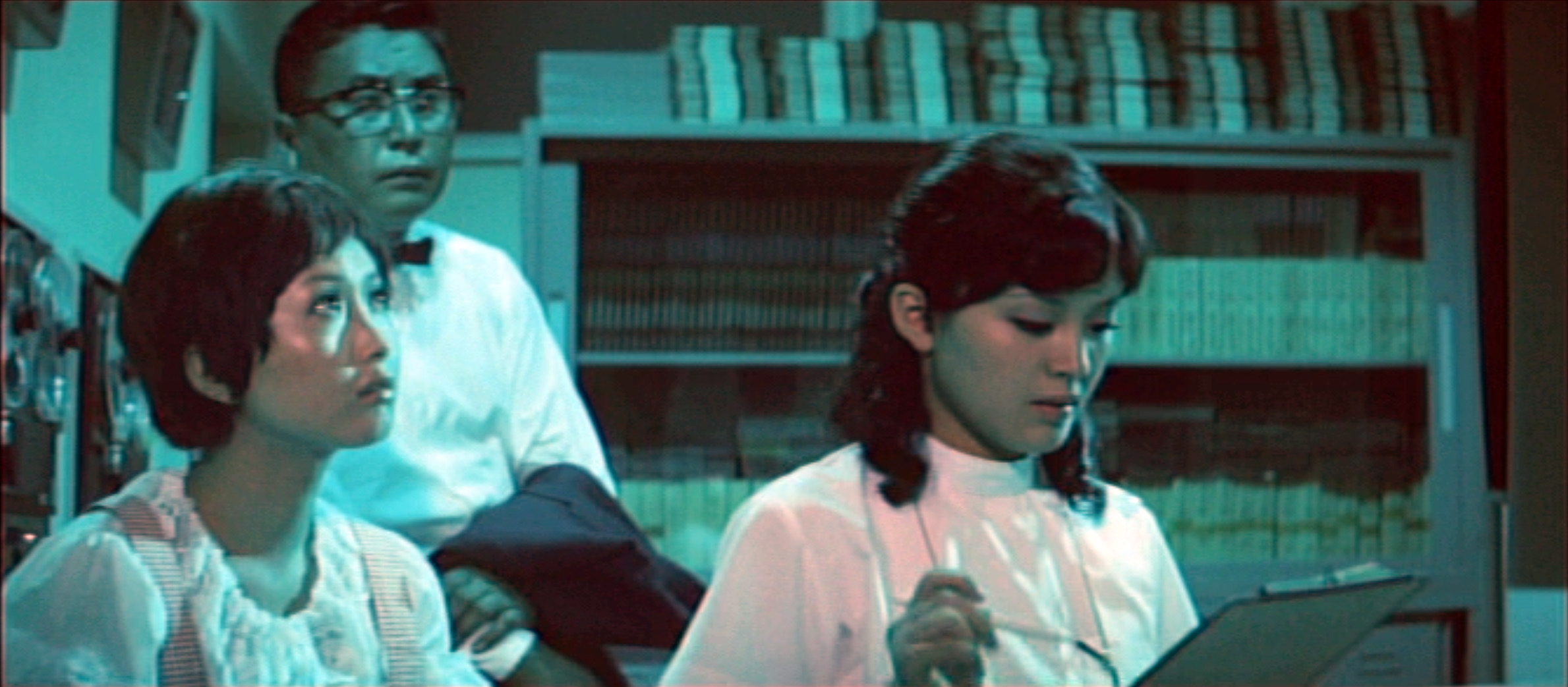 松坂慶子（Keiko Matsuzaka）「夜の診察室」（1971）・・・其の壱_e0042361_18141862.jpg