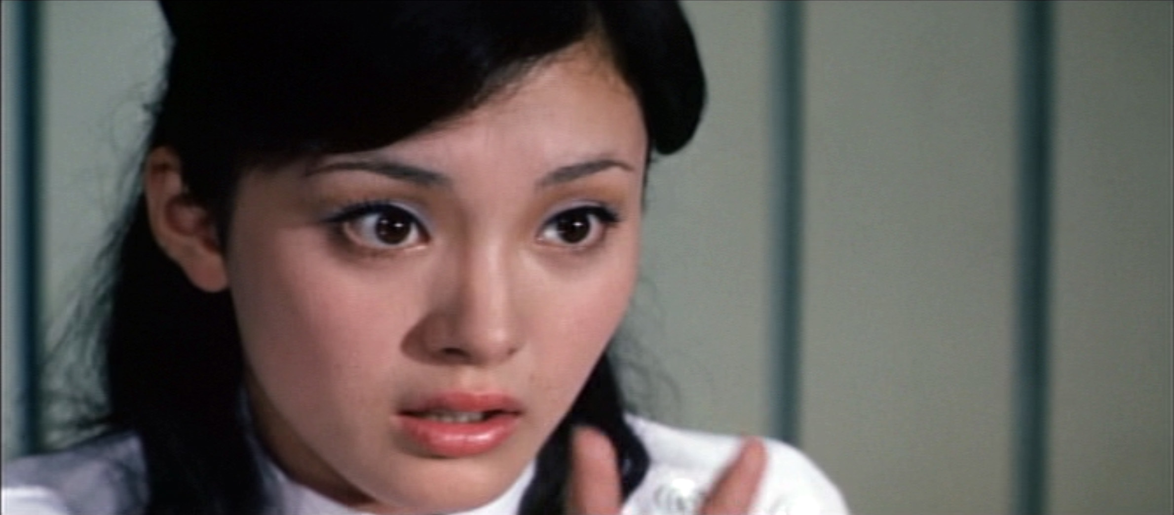 松坂慶子（Keiko Matsuzaka）「夜の診察室」（1971）・・・其の壱_e0042361_18145333.jpg