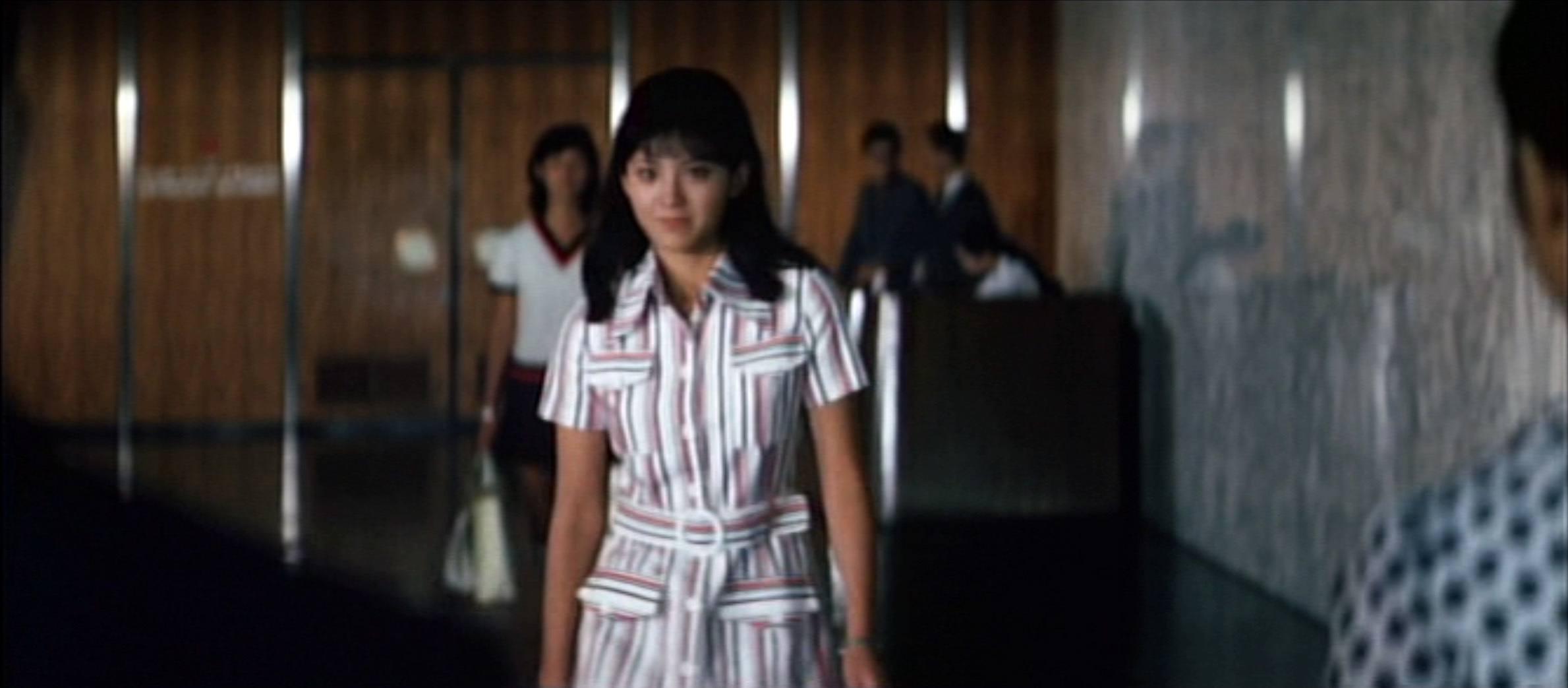 松坂慶子（Keiko Matsuzaka）「夜の診察室」（1971）・・・其の壱_e0042361_18153106.jpg