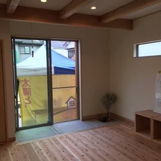 小倉南区にて完成見学会を開催しました!_b0112371_15371174.jpg