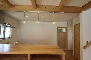 小倉南区にて完成見学会を開催しました!_b0112371_15544938.jpg