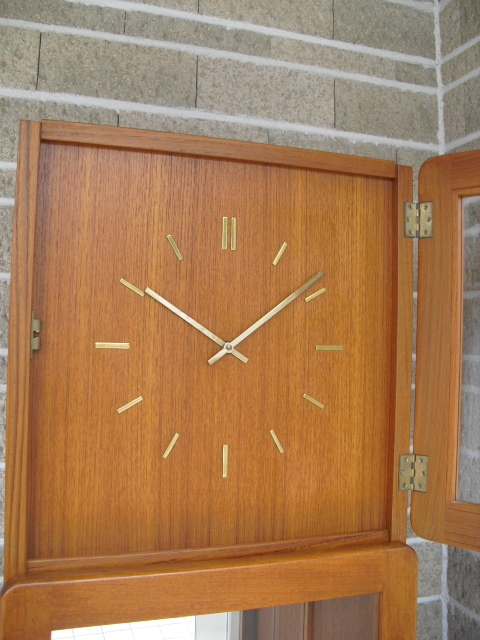 \"DAN CLOCK\" Hall Clock (Denmark)_f0158009_05433063.jpg