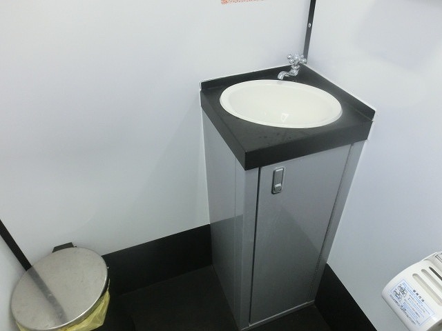 災害派遣トイレネットワークプロジェクト「みんなのトイレ」 クラウドファンディング開始_f0141310_07311868.jpg