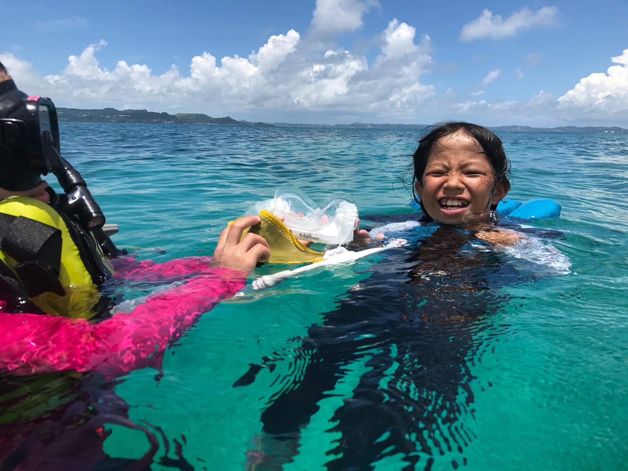 久高島キャンプ〔２日目〕本当に真っ青な海！シュノーケルに挑戦しよう！_d0363878_17060934.jpg