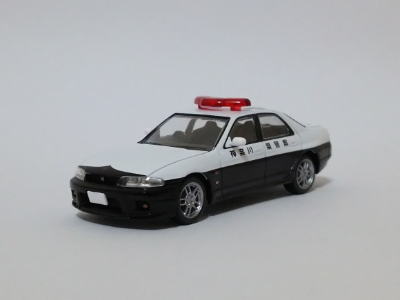 トミーテック・LV-N152a スカイライン GT-R パトロールカー（神奈川県警）_b0098271_11483744.jpg