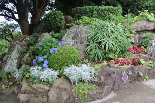 「絶景」と「縁結び」の名所：寝姿山自然公園・１１_c0075701_05550812.jpg