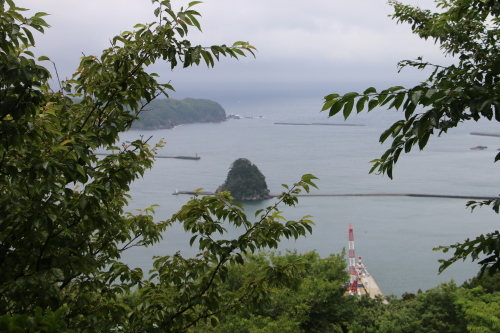 「絶景」と「縁結び」の名所：寝姿山自然公園・２１_c0075701_22155259.jpg