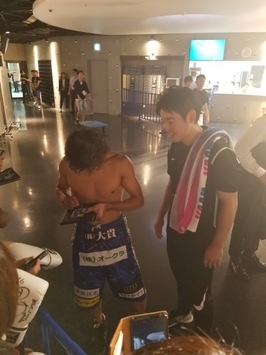 日曜日の試合結果&昨日のジム内装進捗のお話_f0192306_09200845.jpg