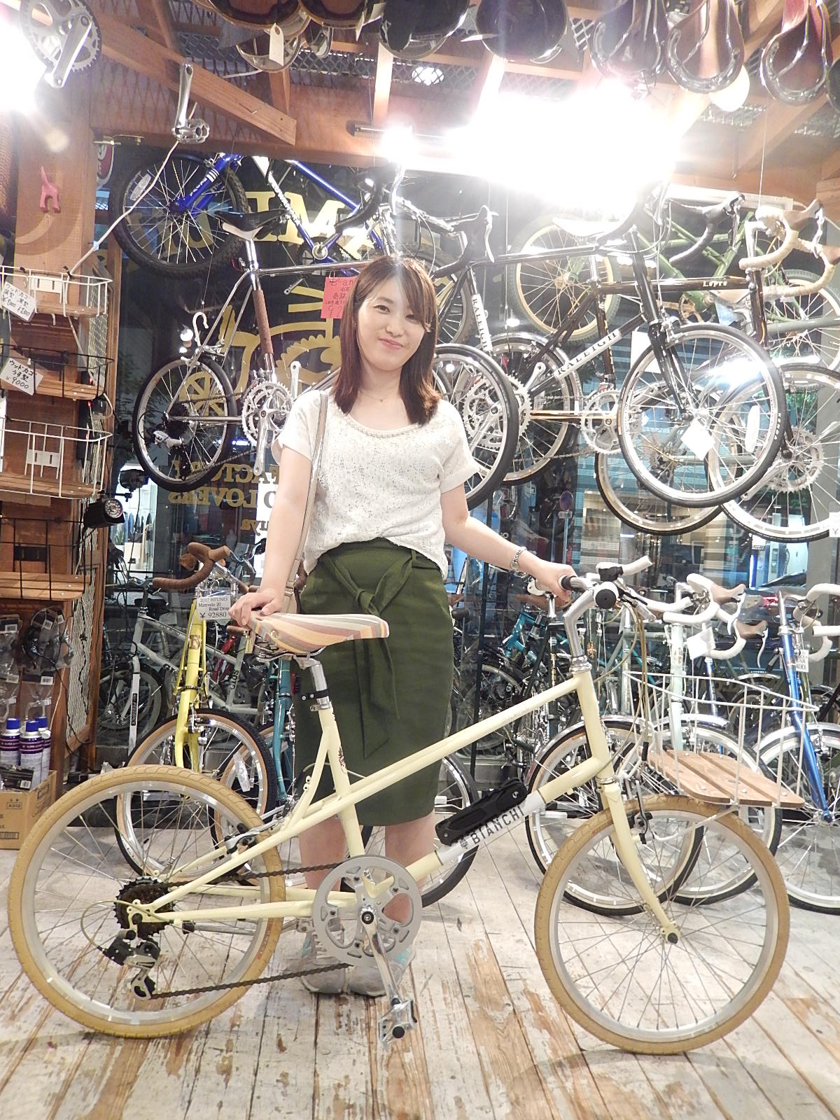 7月25日 渋谷 原宿 の自転車屋 FLAME bike前です_e0188759_15432941.jpg