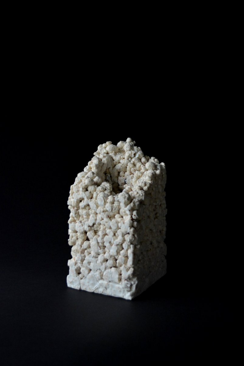 「 白石陽一展 土の現象 」 粔籹 角柱・三角柱_d0087761_0422371.jpg