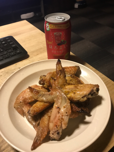 とおるちゃんの差し入れ手羽先 小樽botaマスの今夜もwhisky