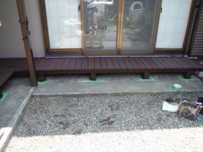 濡れ縁の塗装 ~ 小さな工事ですがお願いできないでしょうか。_d0165368_02090373.jpg